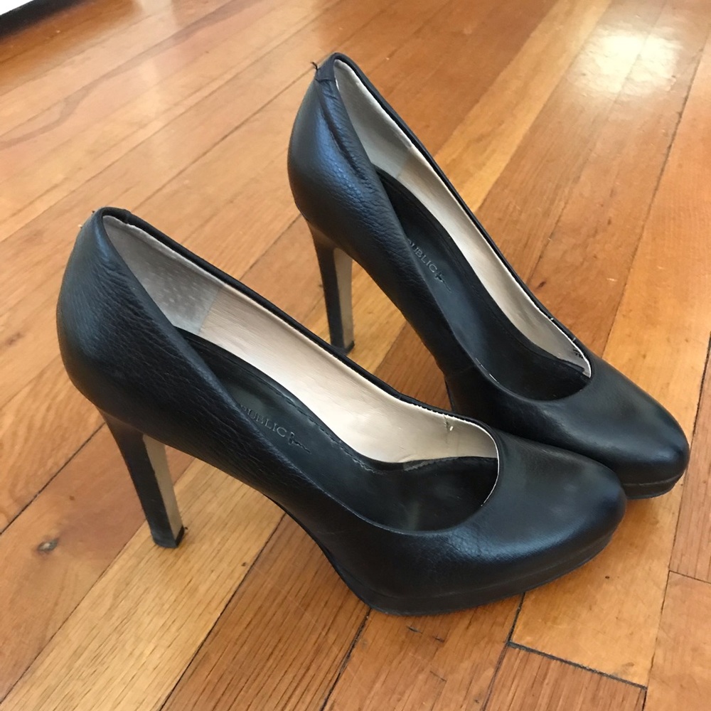 Banana Republic black heels